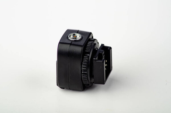 Hot shoe flash trigger sync adapter