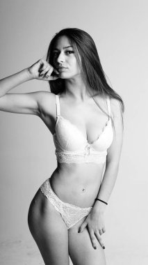 Kız iç çamaşırı beyaz arka plan üzerinde