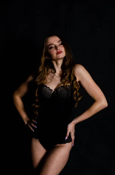 Haute sexy brunette lingerie studio portrait — Photo