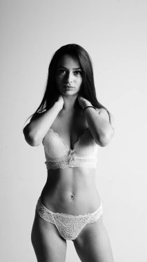 Kız iç çamaşırı beyaz arka plan üzerinde