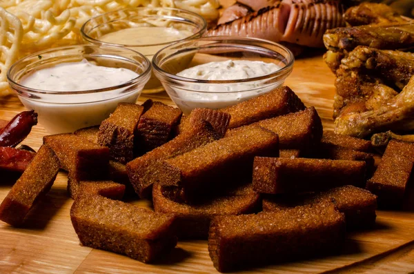 Lezzetli ızgara biftek ve bira..