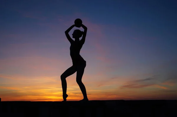 Danseuse Dans Danse Fait Les Fentes Dans Air Contre Coucher — Photo