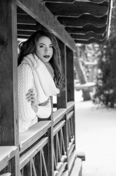 Rainha da neve. Retrato de uma mulher de inverno . — Fotografia de Stock