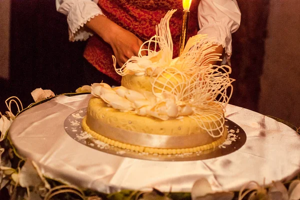 Ukrainska bröllop Ukraina Lutsk 24.10.2014. Ukrainska bröllopstradition. — Stockfoto