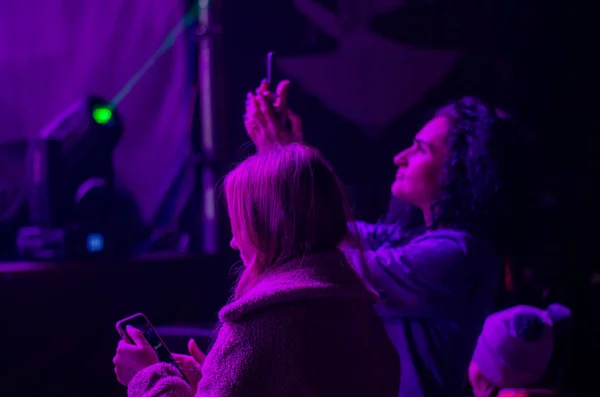 人気のあるカナダのポスト グランジ ロック バンド 3 日間猶予、その低音のギタリストのブラッド Walst 実行でアトラス週末祭国立エキスポ センターでキエフ、ウクライナ - 2017 年 6 月 29 日。. — ストック写真