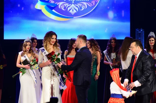 最后一轮全国竞赛乌克兰公主小姐 — 图库照片