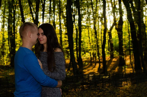 Kärlek Finns Överallt Monokrom Mjuk Fokus Skott Brud Och Brudgum — Stockfoto