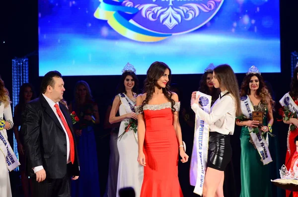 最后一轮全国竞赛乌克兰公主小姐 — 图库照片