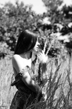 Genç, güzel, seksi bir kadının portresi.