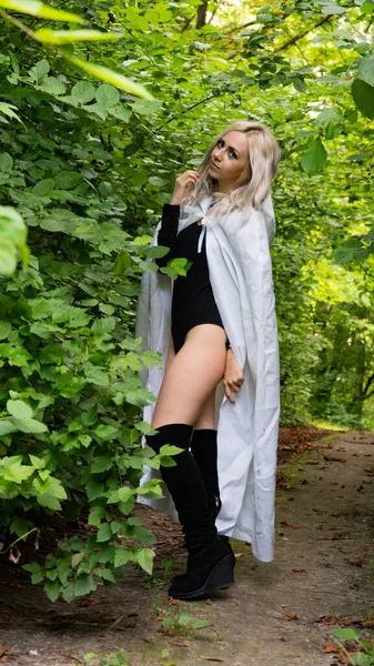 Sexy Blonde Woman White Cloak Nature — Stock Photo, Image