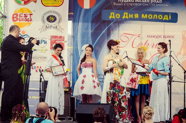 Parada ślubna, Łuck Ukraina 29 / 06 / 2014 — Zdjęcie stockowe