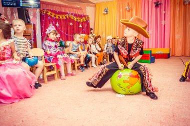 Anaokulunda yeni yıl haberleri Ukrayna Lutsk 27.12.2017