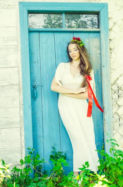 Beautiful Young Woman Wreath Flowers — Stock Photo, Image