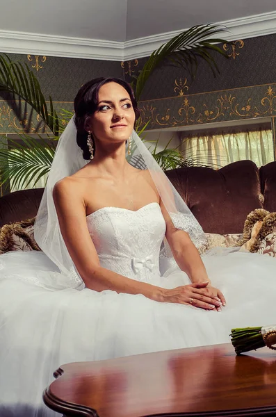 Bella coppia in matrimonio ucraino Lutsk — Foto Stock