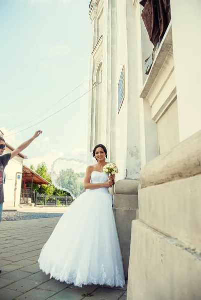 Cuplu minunat în nunta ucraineană Lutsk — Fotografie, imagine de stoc