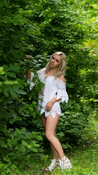 Sexy Blonde Woman Summer Dress Nature — Stock Photo, Image