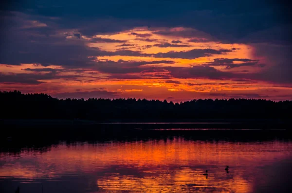 Zonsopgang in de zee zonsondergang hemel — Stockfoto