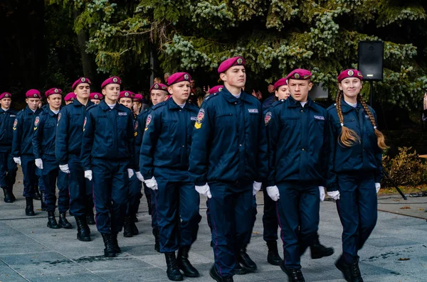Luck Ukrajna katonai kadétok esküje 2019.10.12. — Stock Fotó