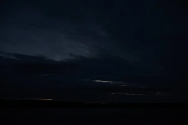 Vista Pitoresca Fundo Céu Escuro Sem Fim — Fotografia de Stock