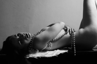 Kızıl Saçlı Güzel Melek