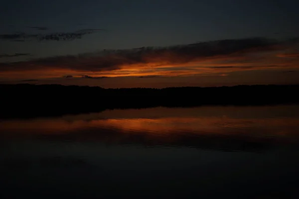 Malerischer Blick Auf Endloses Meer Mit Schönem Sonnenaufgang Himmel — Stockfoto