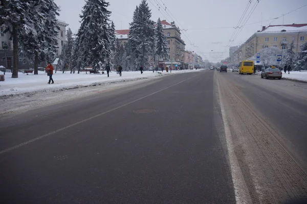 Sıcaklık ile sisli kış manzarası — Stok fotoğraf