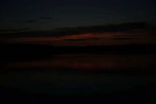 Malebný Pohled Nekonečné Moře Krásným Východem Slunce Obloze — Stock fotografie