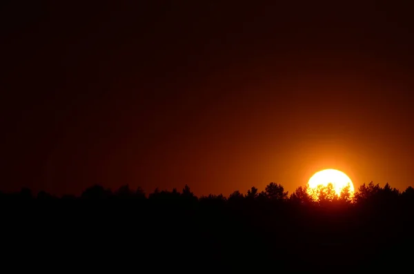 Vue Pittoresque Ciel Noir Sans Fin Lever Soleil — Photo