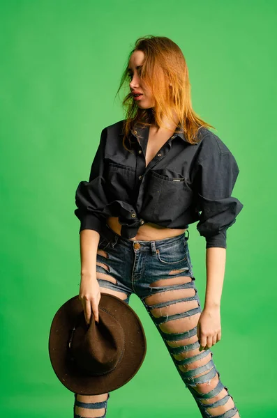 Beautiful Girl Ripped Jeans Cowboy Hat — Stockfoto