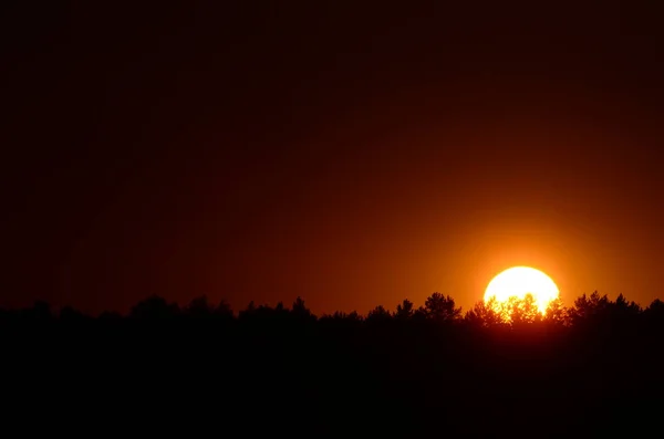 Vue Pittoresque Ciel Noir Sans Fin Lever Soleil — Photo