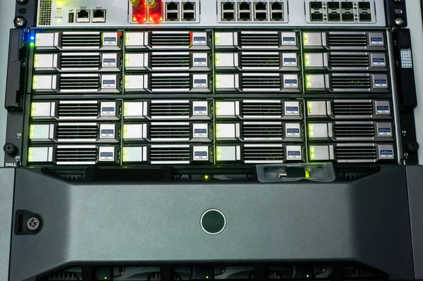 Network servers in data room Domestic Room — Stock Photo, Image