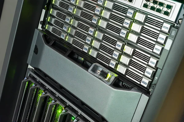 Network servers in data room Domestic Room — Stock Photo, Image