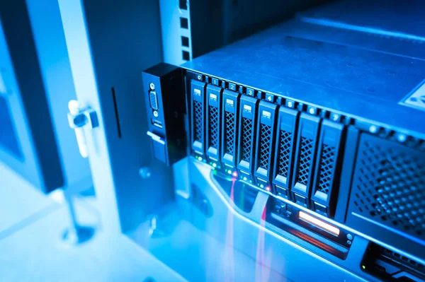 Ağ sunucuları veri odada odaları için