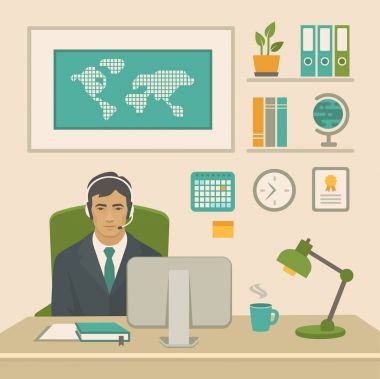 Office çalışan adam arkasında bir çalışma masası ve bilgisayar