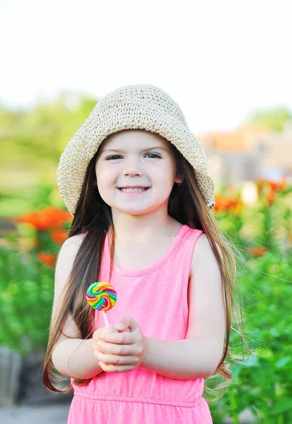 Cute little girl — Stock Photo, Image