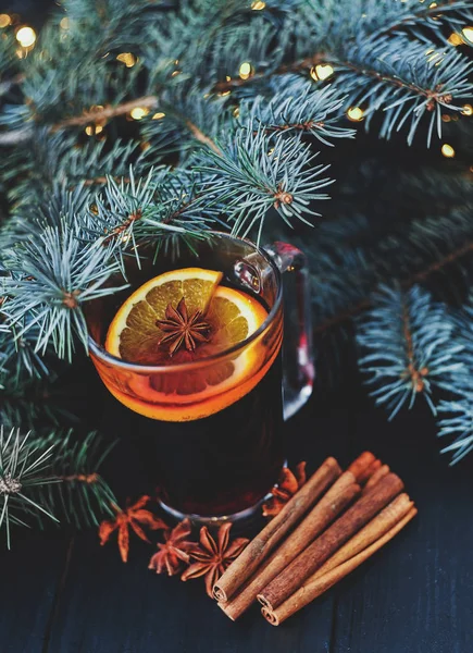 Stilize bir mulled şarap fotoğrafı