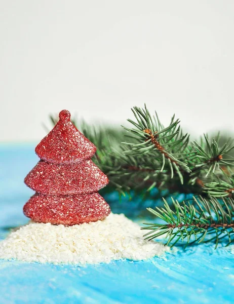 Photo Christmas Tree Toys Snow Blue Background — Stock Photo, Image