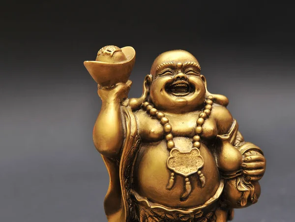 Goldbuddha Auf Einem Hintergrund — Stockfoto