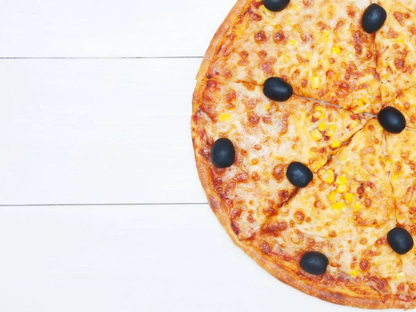 Pyszne Pizza Białym Tle — Zdjęcie stockowe