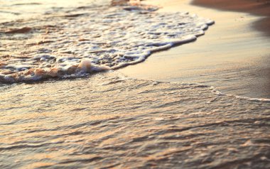 Yaz zamanı. Gün batımı plajı.