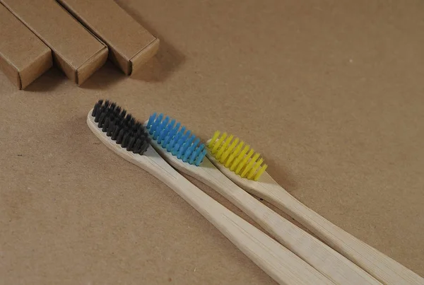 Brosses Dents Bambou Sur Papier Artisanal Concept Écologique Zéro Déchet — Photo