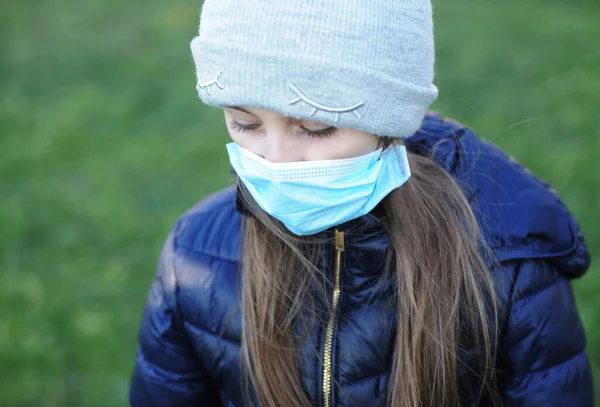 Little Girl Protective Mask Outdoors — Stock Photo, Image