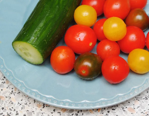 Pepino Tomates Plato — Foto de Stock