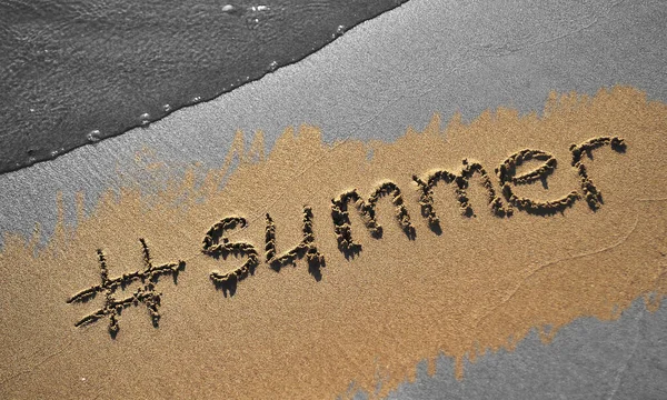 Konzeptfoto Der Quarantäne Urlaub Das Auf Sand Geschriebene Wort Sommer — Stockfoto