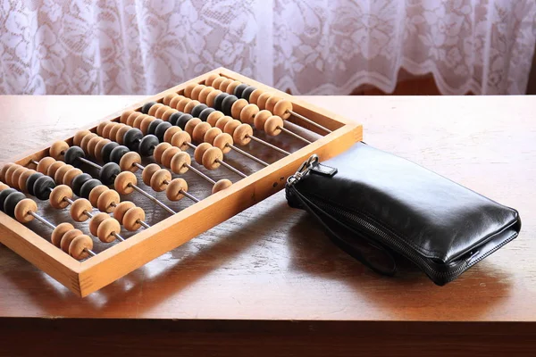 Eski abacus hesaplamak için ahşap