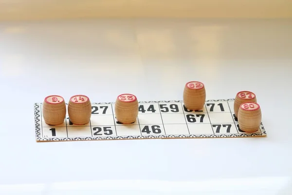 Vintage masa oyunu lotto, küçük fıçılar, ahşap, eski