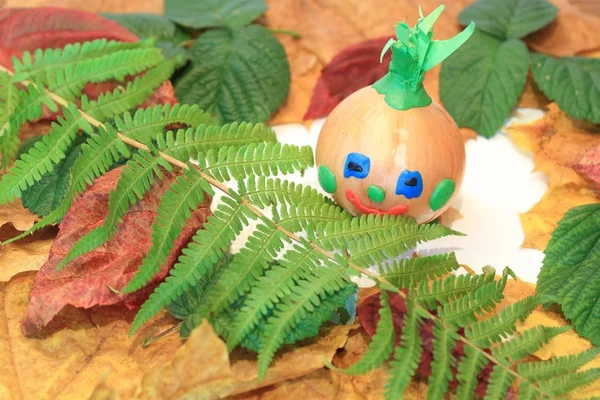 Ağaçlar ve natürmort en iyi sonbahar yaprakları