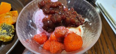 a variety of delicious buffet dishes