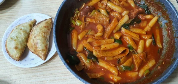 Pikantne Słodkie Jedzenie Red Tteokbokki — Zdjęcie stockowe