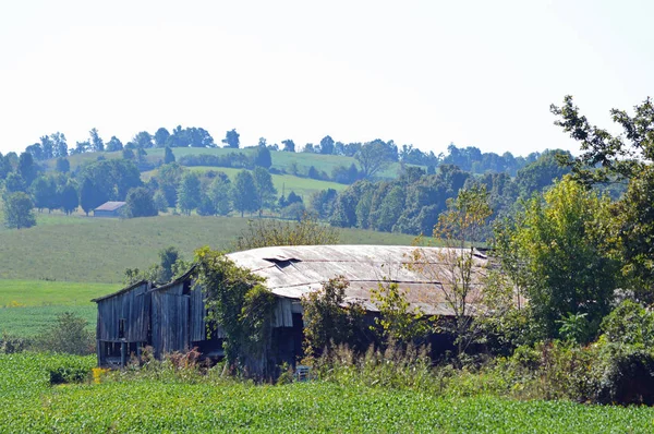 Rural Landscape of an Old Barn — Stock Photo, Image